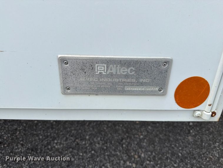 image for item EO8620 2004 Freightliner Business Class M2 106 utility / service truck