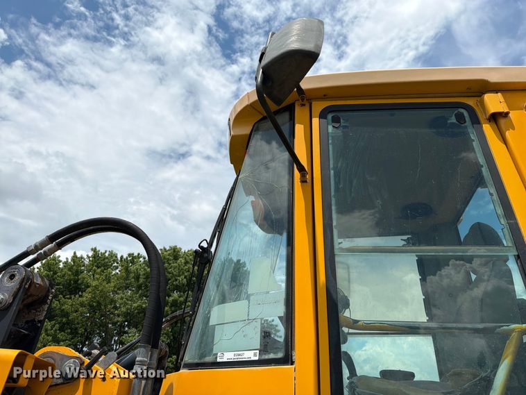 image for item EO8627 1997 JCB 416B HT integrated tool carrier
