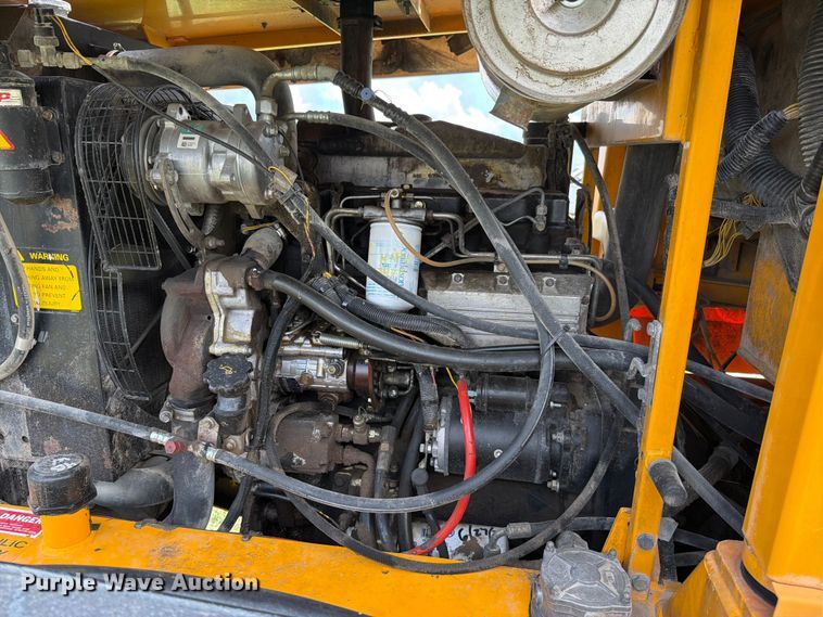 image for item EO8627 1997 JCB 416B HT integrated tool carrier