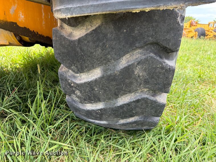 image for item EO8627 1997 JCB 416B HT integrated tool carrier