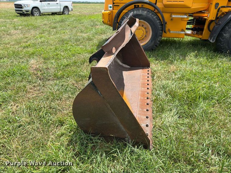 image for item EO8627 1997 JCB 416B HT integrated tool carrier