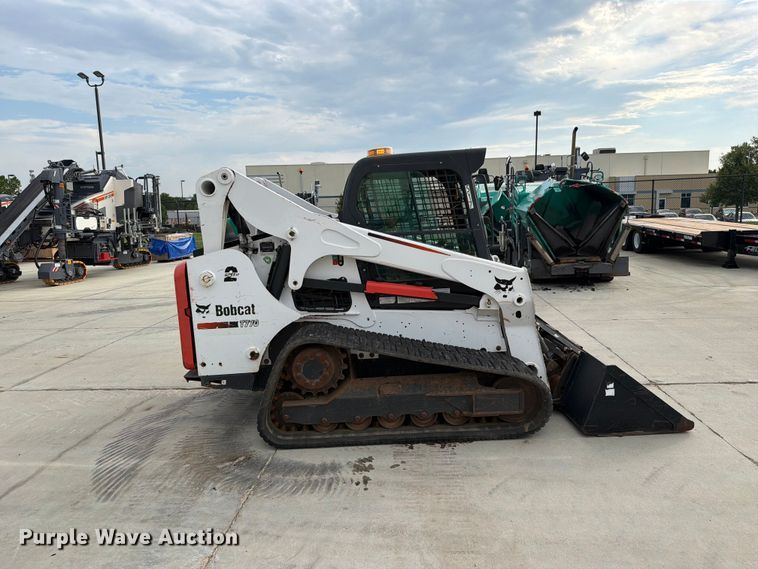 image for item EO8648 2016 Bobcat T770 tracked skid steer loader