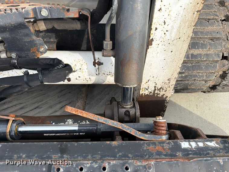 image for item EO8648 2016 Bobcat T770 tracked skid steer loader