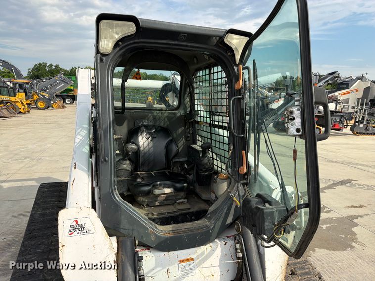 image for item EO8648 2016 Bobcat T770 tracked skid steer loader