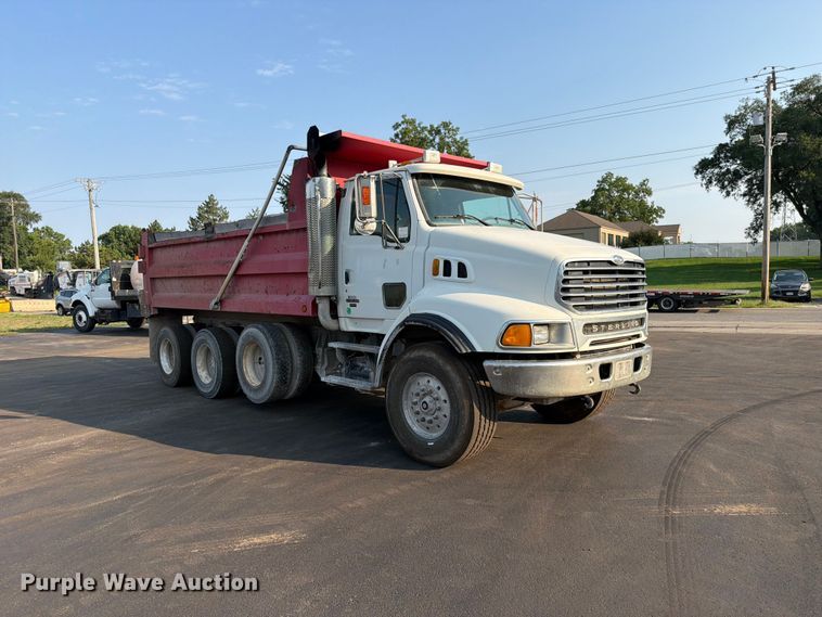 image for item EO8649 2006 Sterling Truck L9500 dump truck