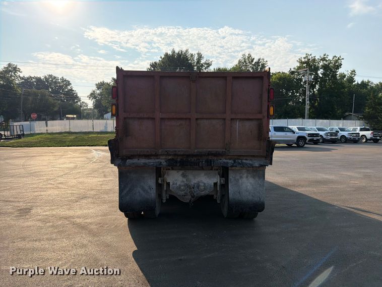 image for item EO8649 2006 Sterling Truck L9500 dump truck