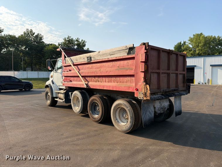 image for item EO8649 2006 Sterling Truck L9500 dump truck