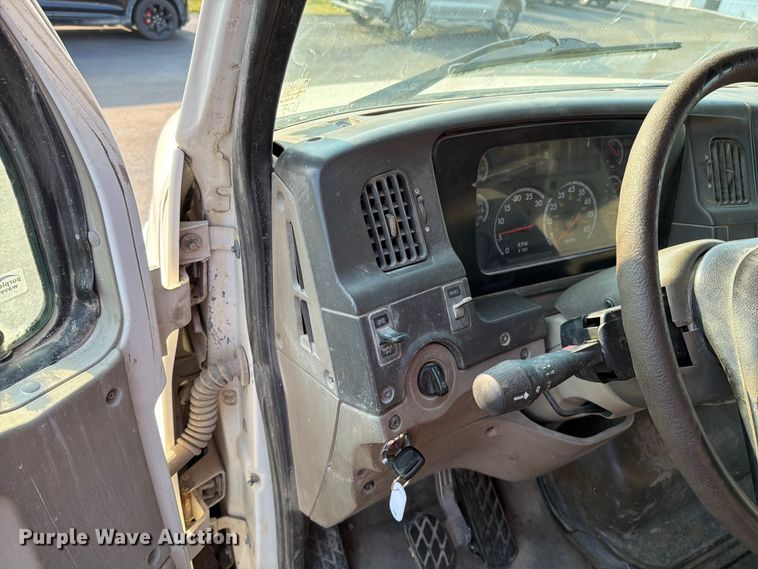 image for item EO8649 2006 Sterling Truck L9500 dump truck