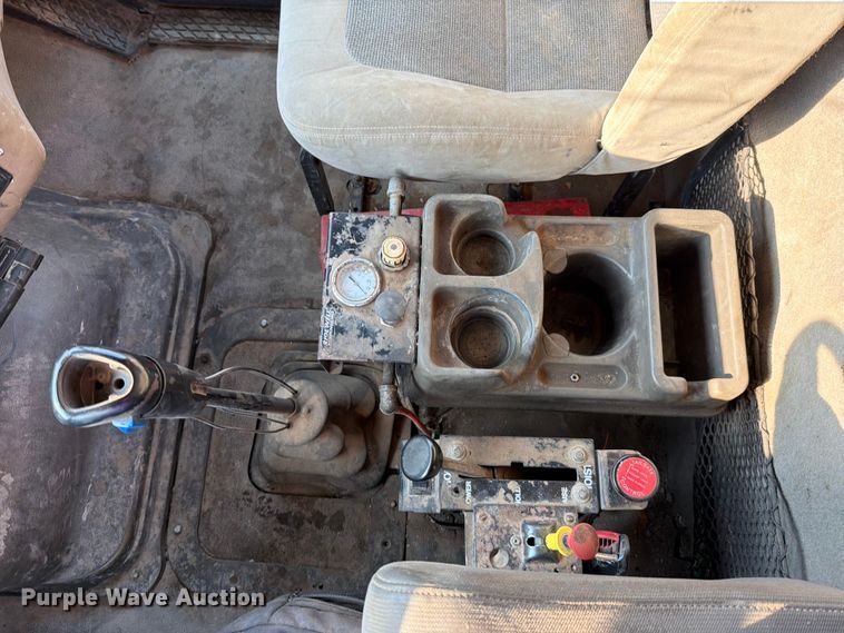 image for item EO8649 2006 Sterling Truck L9500 dump truck