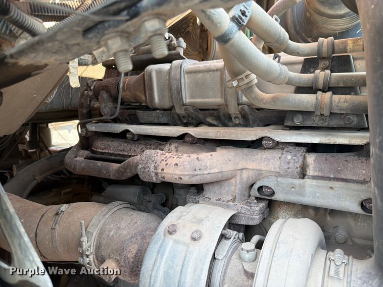 image for item EO8649 2006 Sterling Truck L9500 dump truck