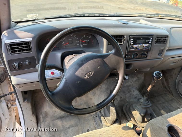 image for item EO8650 2001 Ford F650 Super Duty dump flatbed truck