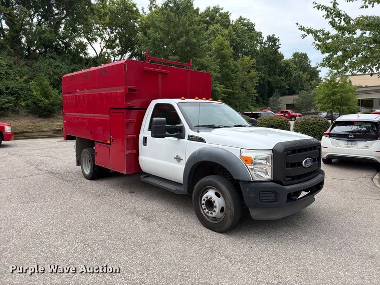 image for item EO8652 2011 Ford F550 chipper truck