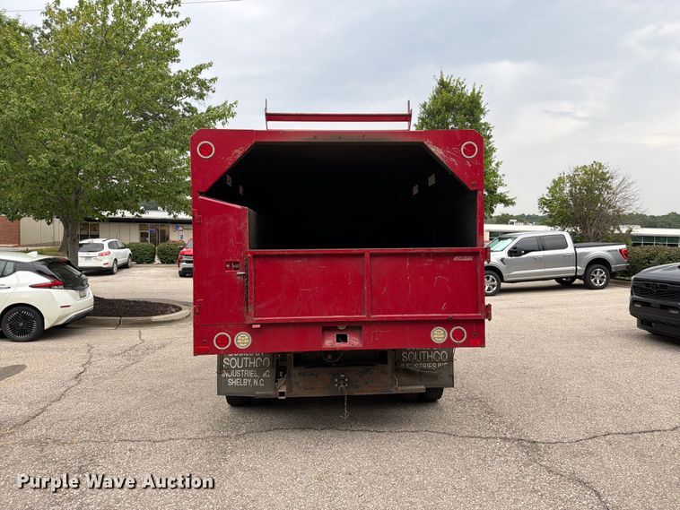image for item EO8652 2011 Ford F550 chipper truck