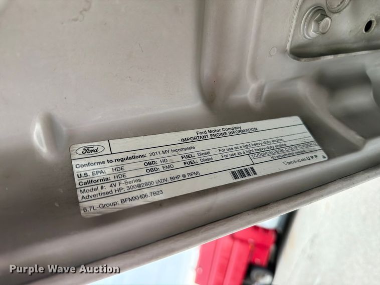 image for item EO8652 2011 Ford F550 chipper truck