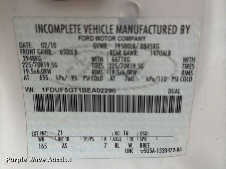 image for item EO8652 2011 Ford F550 chipper truck