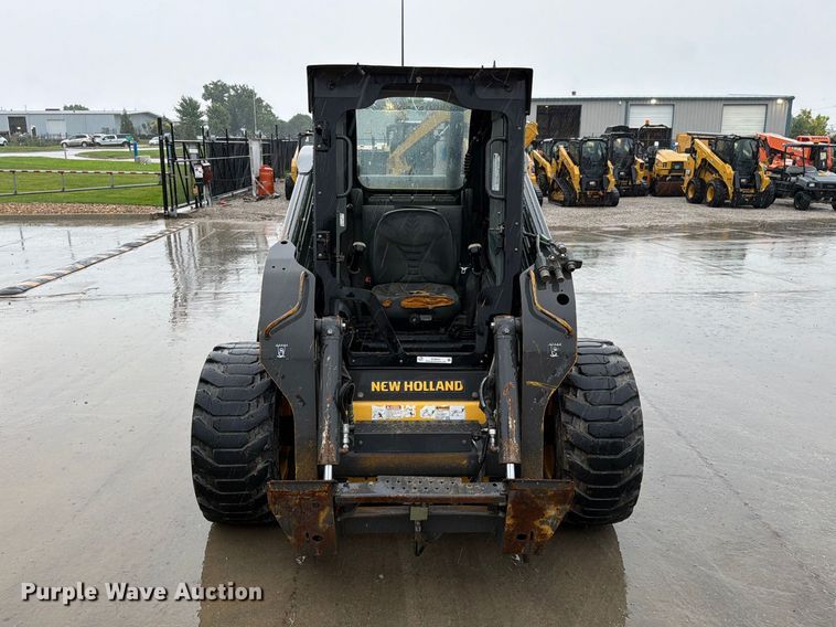 image for item EO8654 2012 New Holland L230 skid steer loader