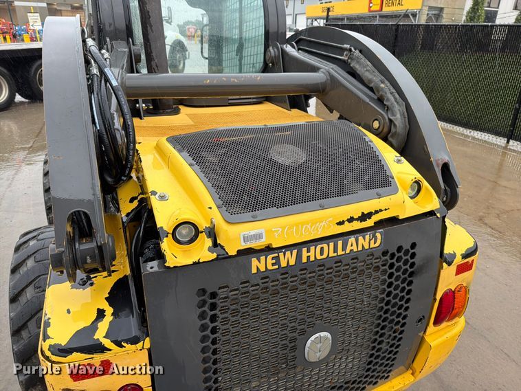 image for item EO8654 2012 New Holland L230 skid steer loader