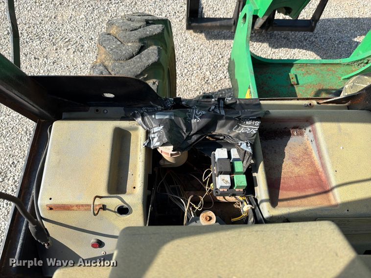 image for item EO8659 1999 JCB 506C telehandler