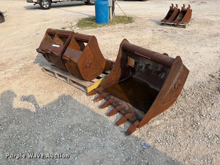(4) CP backhoe buckets