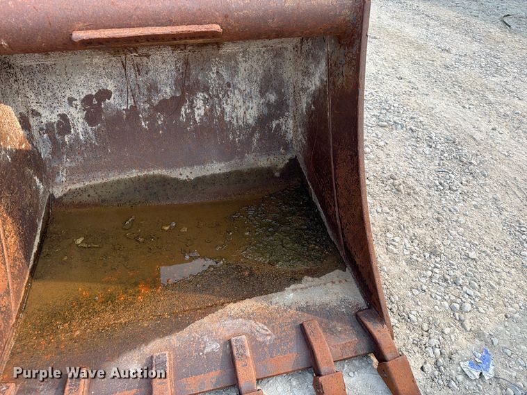 image for item EO8664 (4) CP backhoe buckets