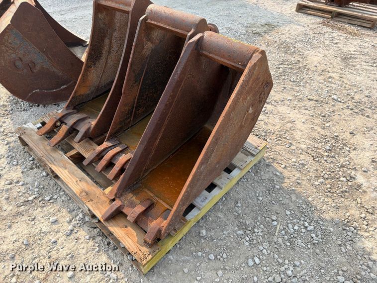 image for item EO8664 (4) CP backhoe buckets
