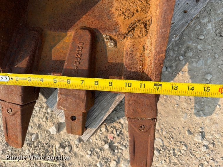image for item EO8665 (3) Kubota 12