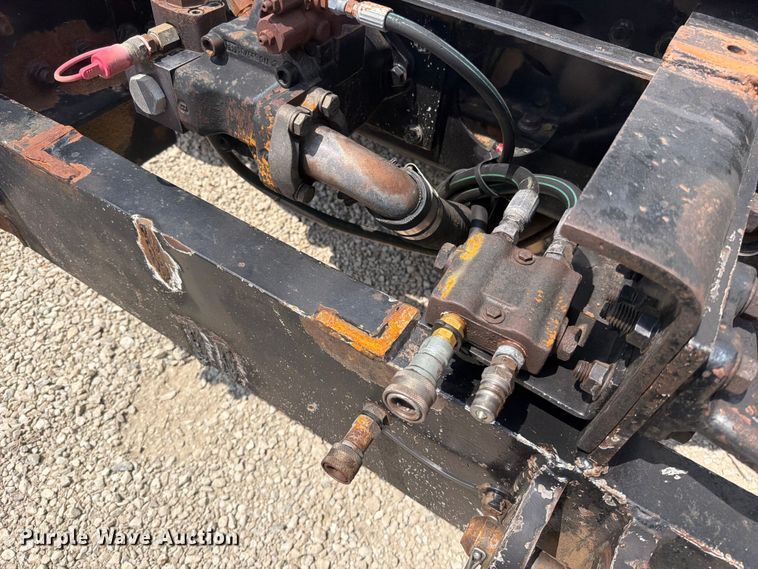 image for item EO8666 2006 International 7400 dump truck