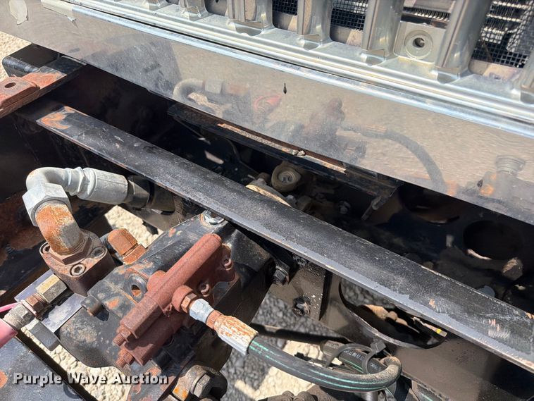 image for item EO8666 2006 International 7400 dump truck