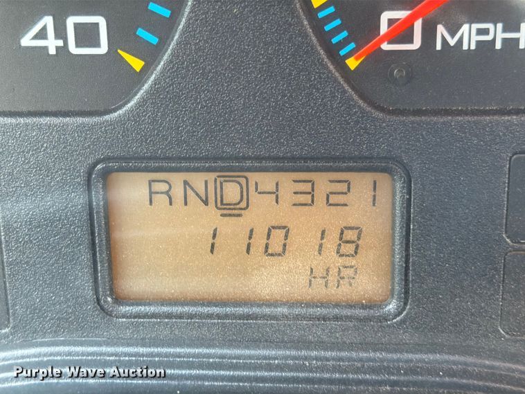 image for item EO8666 2006 International 7400 dump truck