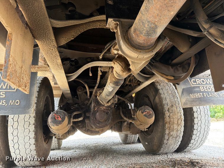 image for item EO8666 2006 International 7400 dump truck