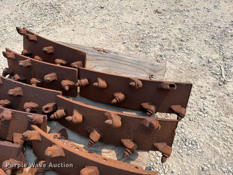 image for item EO8673 (10) rock saw shoes