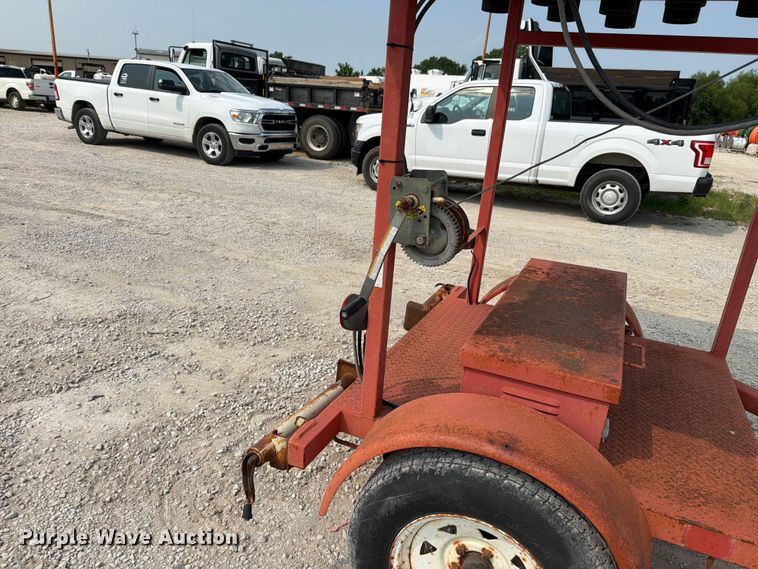 image for item EO8675 Arrow board trailer
