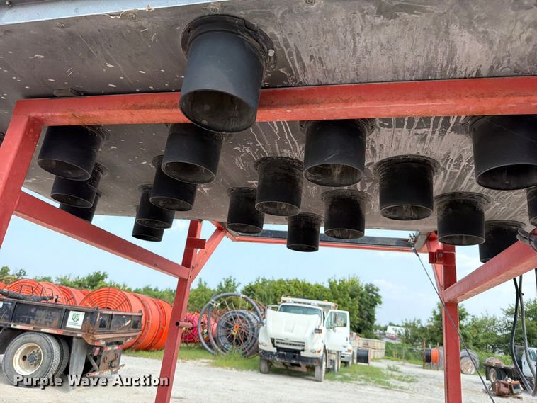 image for item EO8675 Arrow board trailer