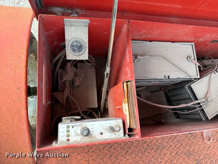 image for item EO8675 Arrow board trailer