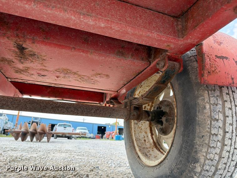 image for item EO8675 Arrow board trailer