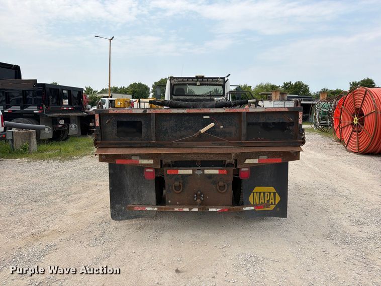 image for item EO8679 2012 Freightliner Business Class M2 dump flatbed truck