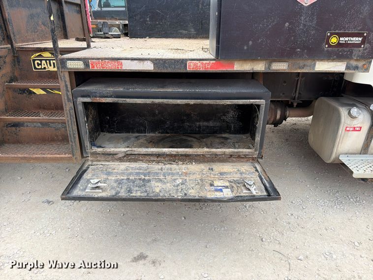 image for item EO8679 2012 Freightliner Business Class M2 dump flatbed truck