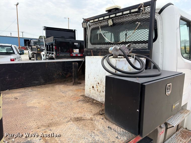 image for item EO8679 2012 Freightliner Business Class M2 dump flatbed truck