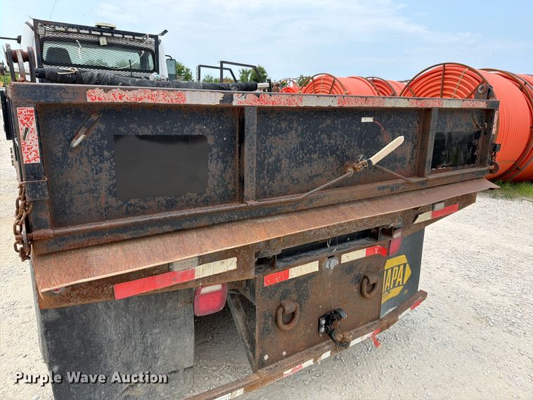 image for item EO8679 2012 Freightliner Business Class M2 dump flatbed truck