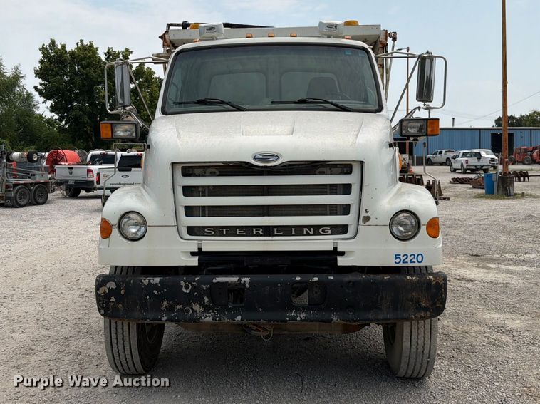image for item EO8680 2005 Sterling L-Line dump truck