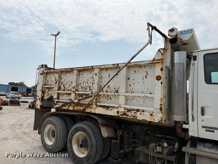 image for item EO8680 2005 Sterling L-Line dump truck