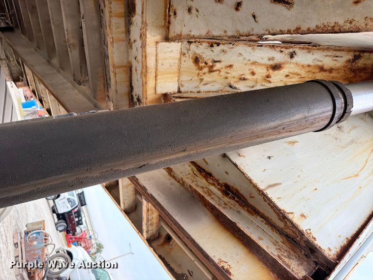 image for item EO8680 2005 Sterling L-Line dump truck