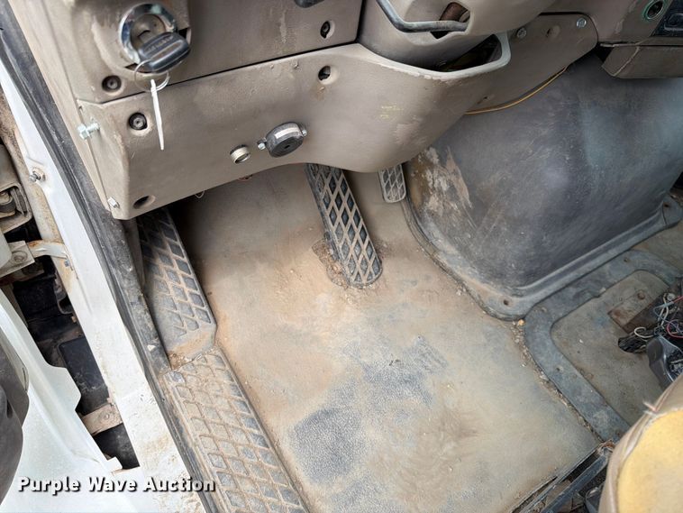 image for item EO8680 2005 Sterling L-Line dump truck