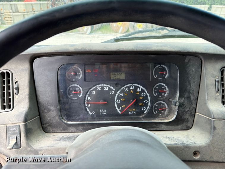 image for item EO8680 2005 Sterling L-Line dump truck