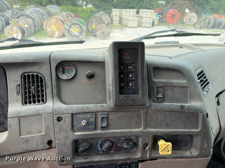 image for item EO8680 2005 Sterling L-Line dump truck