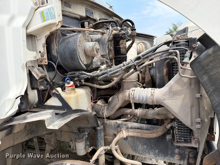 image for item EO8680 2005 Sterling L-Line dump truck