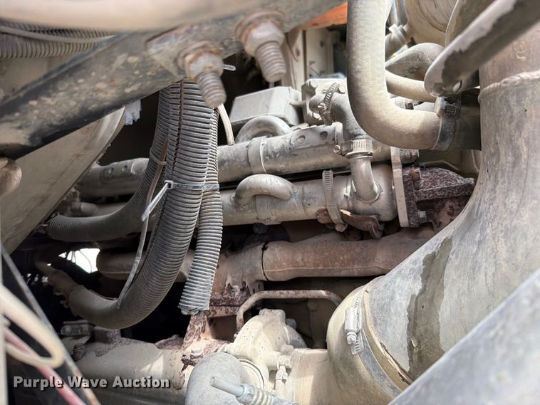 image for item EO8680 2005 Sterling L-Line dump truck