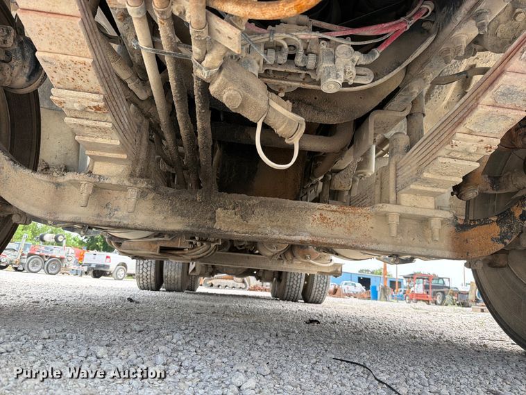 image for item EO8680 2005 Sterling L-Line dump truck