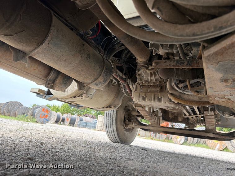 image for item EO8680 2005 Sterling L-Line dump truck