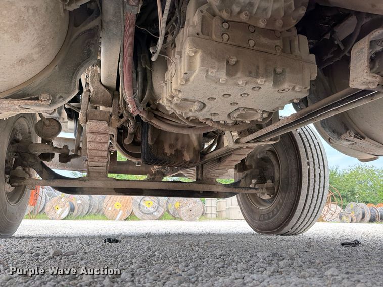 image for item EO8680 2005 Sterling L-Line dump truck